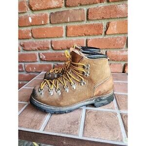 Vtg Dexter Mountaineering Alpine Hiking Vibram Boots Sz 9M Brown Leather USA
